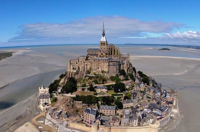 Mont Saint-Michel  Mont Saint-Michel